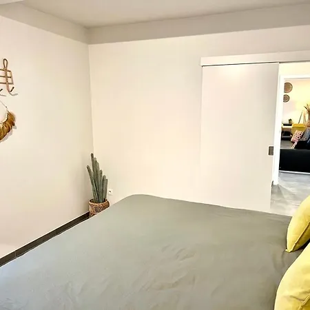 Moyo Apartment *